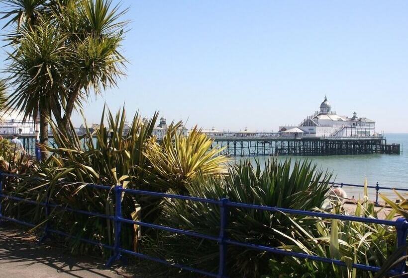 민박 Cromwell House