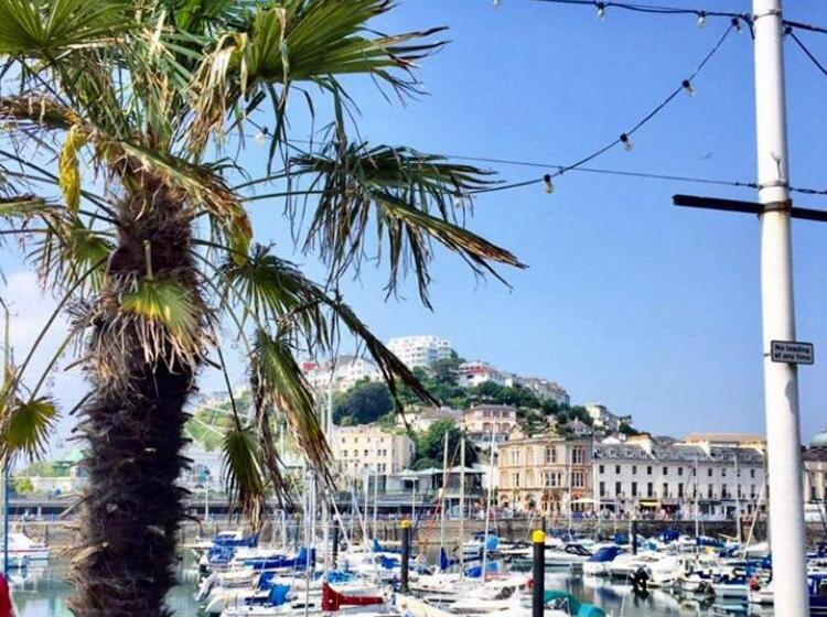 Bed and Breakfast Crowndale Torquay   Exclusively For Adults