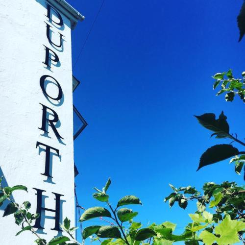 Bed and Breakfast Duporth Guest House