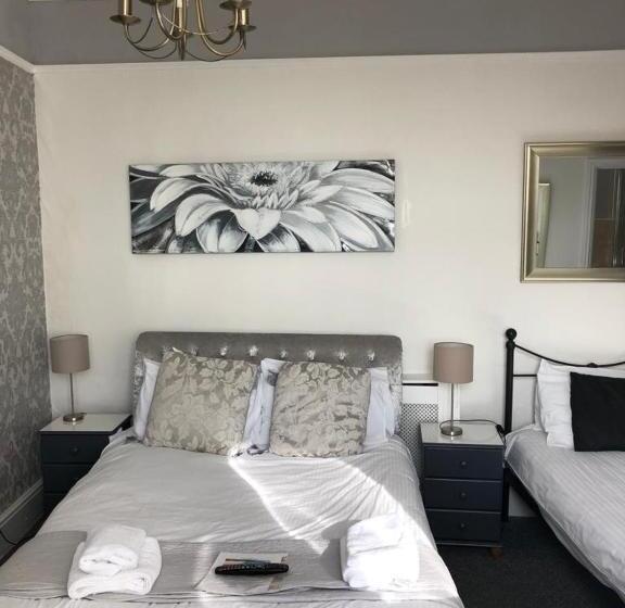 Bed and Breakfast Duporth Guest House