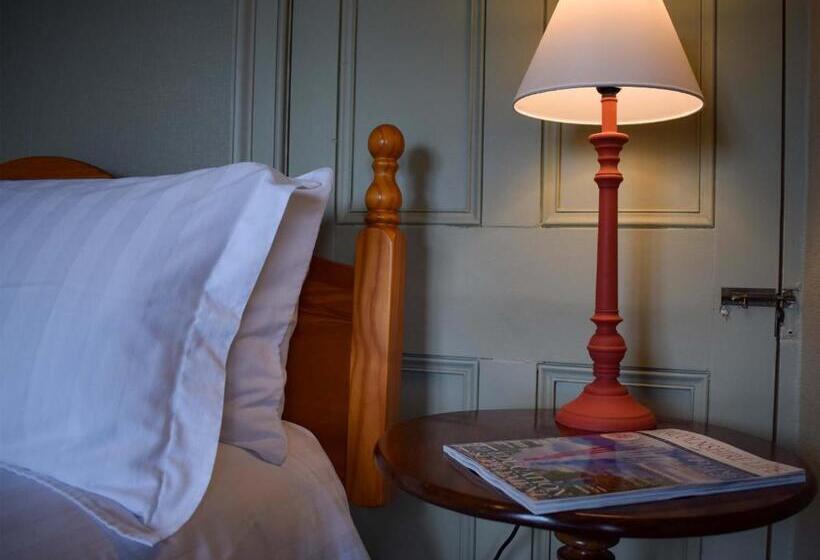 مبيت وإفطار Elloe Lodge