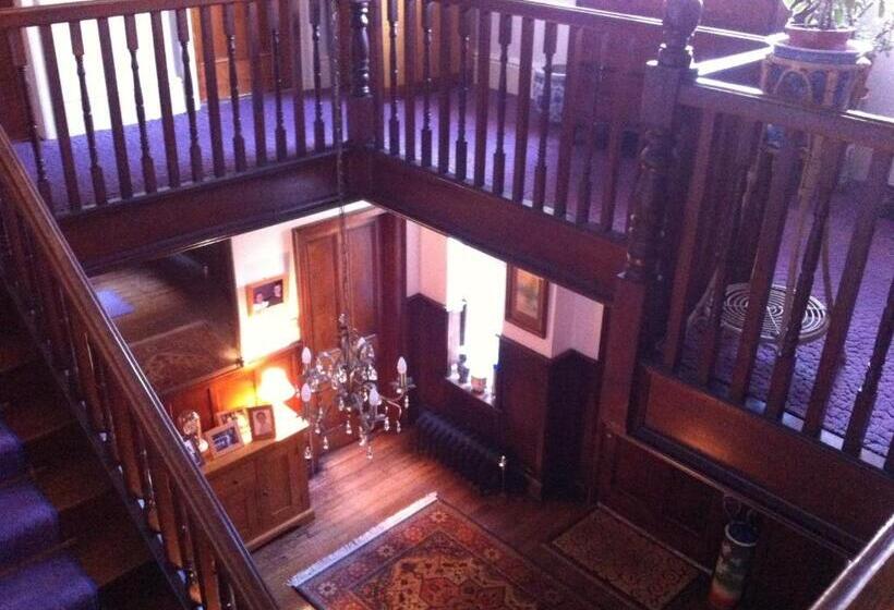 مبيت وإفطار Elloe Lodge