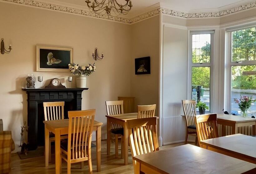 مبيت وإفطار Fernbank House