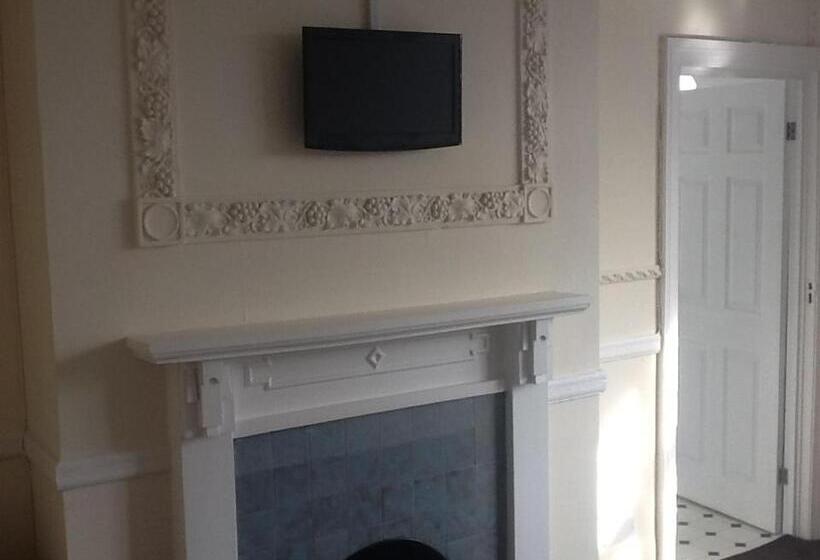 住宿加早餐  George & Dragon