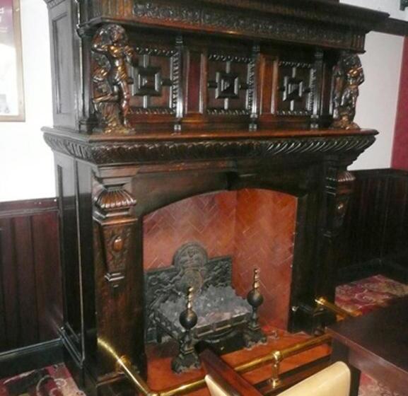 住宿加早餐  George & Dragon