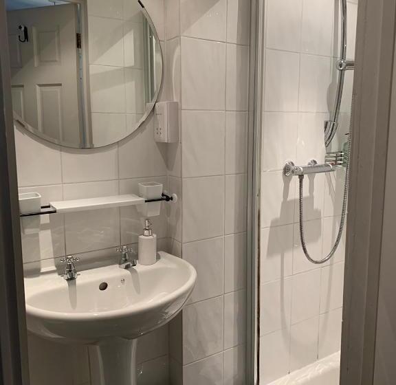 Bed and Breakfast Gothic House