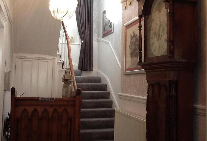 住宿加早餐  Haversham House  Adults Only