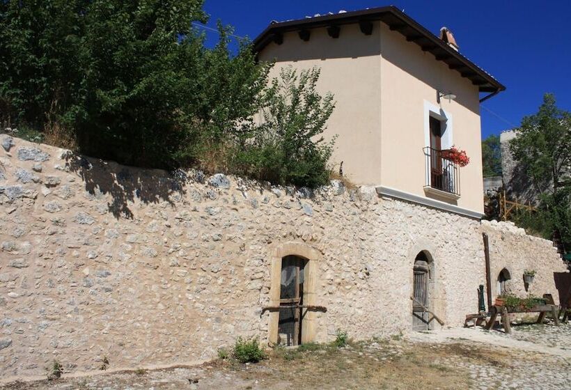 مبيت وإفطار La Casa Sù Le Dimore Del Borgo