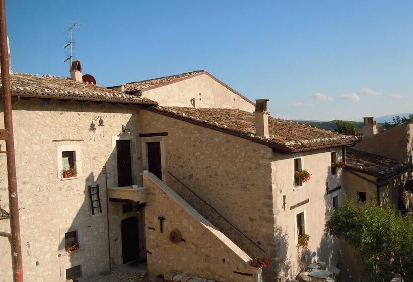 مبيت وإفطار La Casa Sù Le Dimore Del Borgo