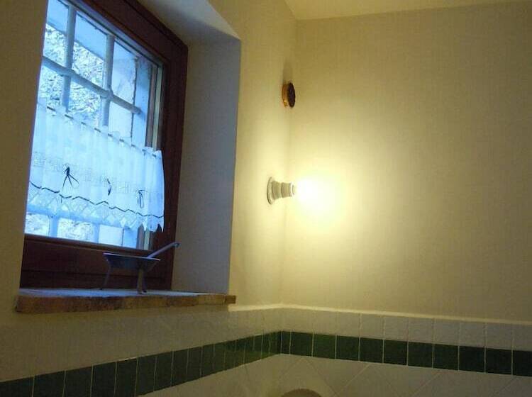 مبيت وإفطار La Casa Sù Le Dimore Del Borgo