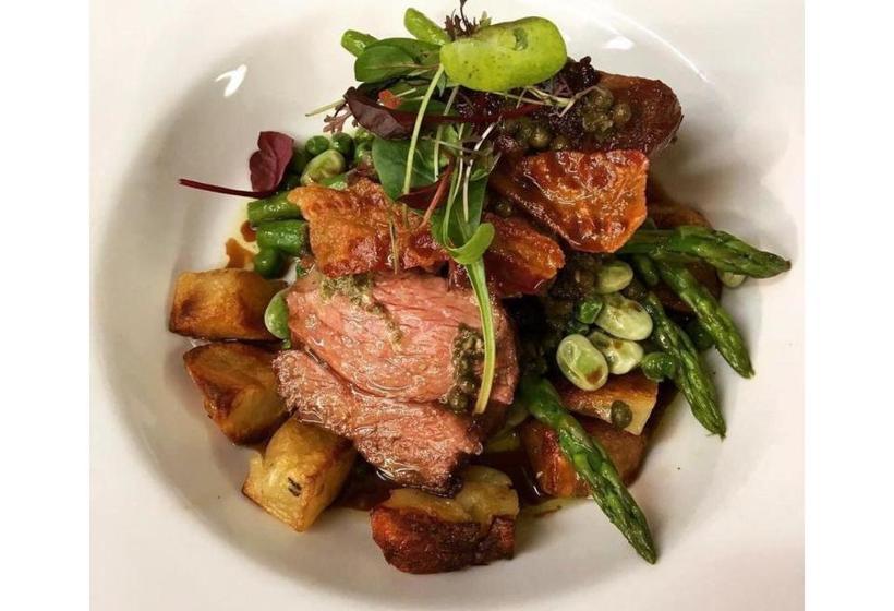 مبيت وإفطار Seabreeze Restaurant With Rooms