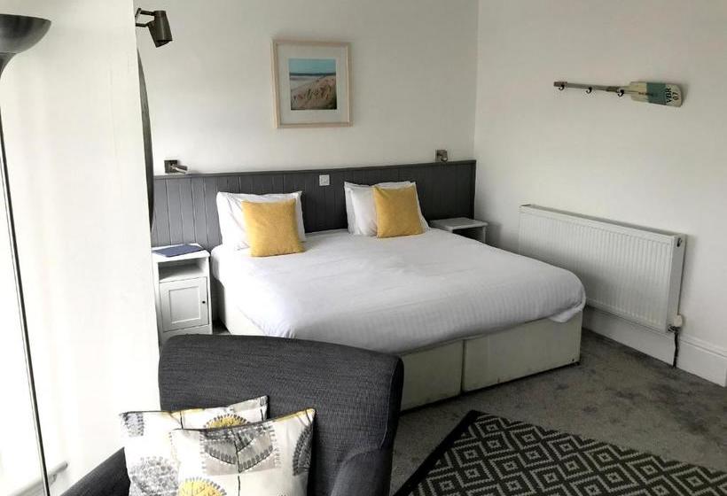 مبيت وإفطار Seabreeze Restaurant With Rooms