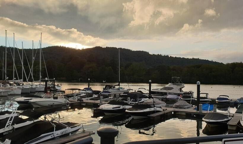 住宿加早餐  Storrs Gate House