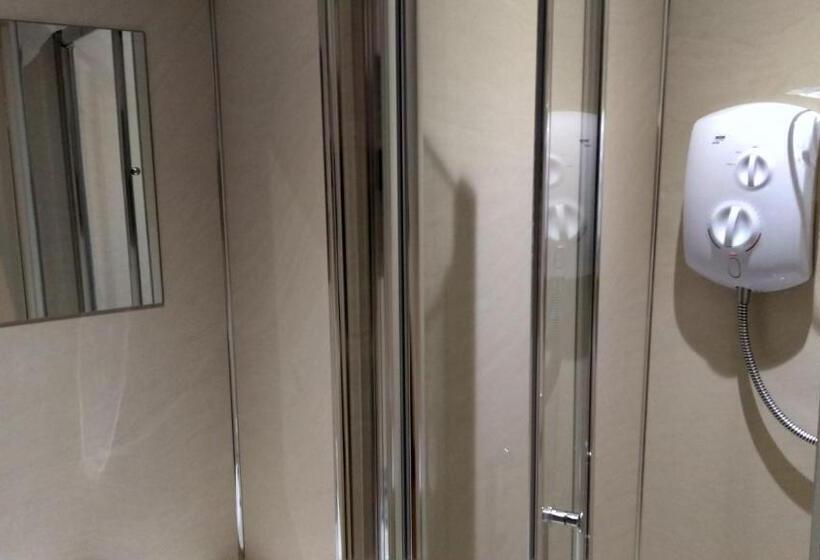 צימר Swiss Court Guest House