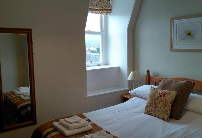 צימר Swiss Court Guest House