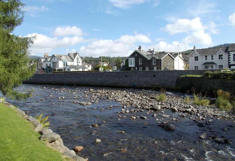 צימר Swiss Court Guest House