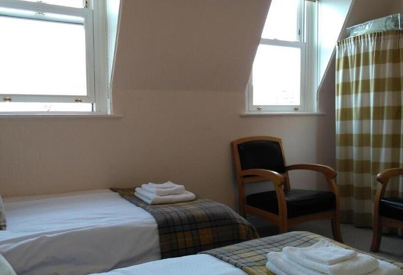 צימר Swiss Court Guest House