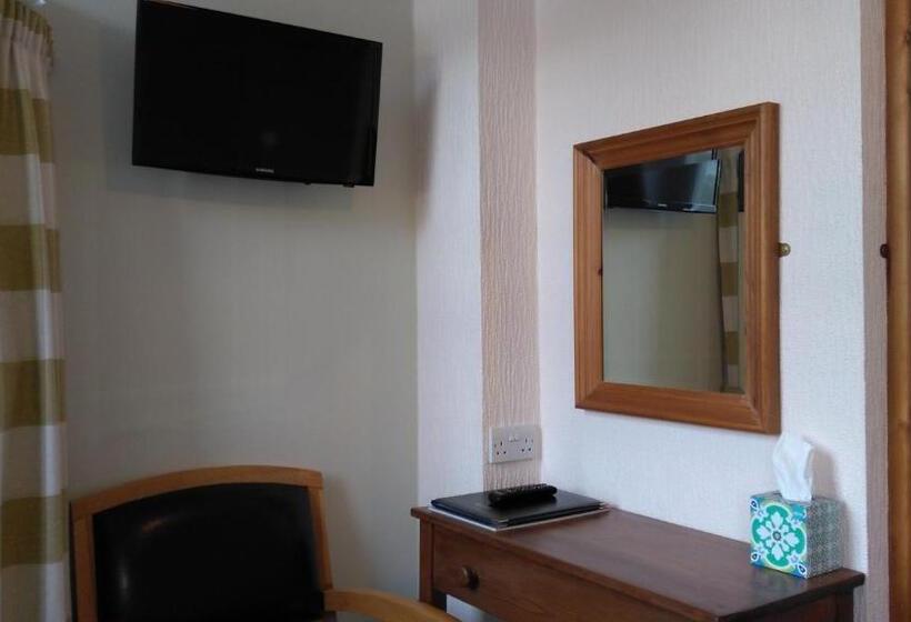 צימר Swiss Court Guest House