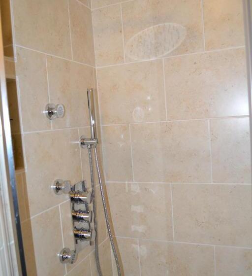 مبيت وإفطار Ternhill Farm House   5 Star Guest Accommodation With Optional Award Winning Breakfast