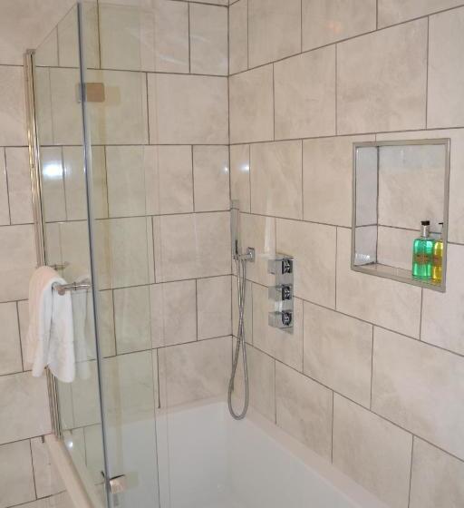 مبيت وإفطار Ternhill Farm House   5 Star Guest Accommodation With Optional Award Winning Breakfast