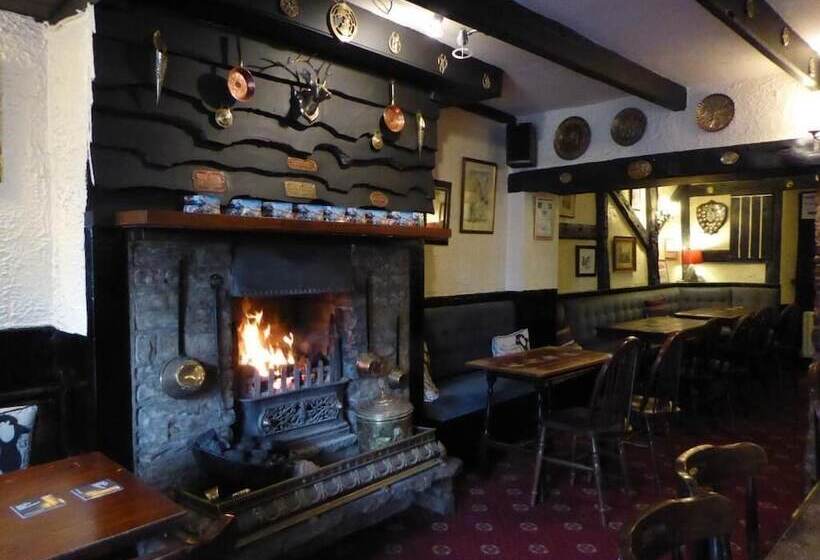 مبيت وإفطار The Angel Inn