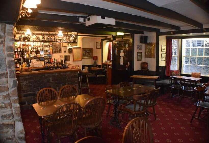 مبيت وإفطار The Angel Inn