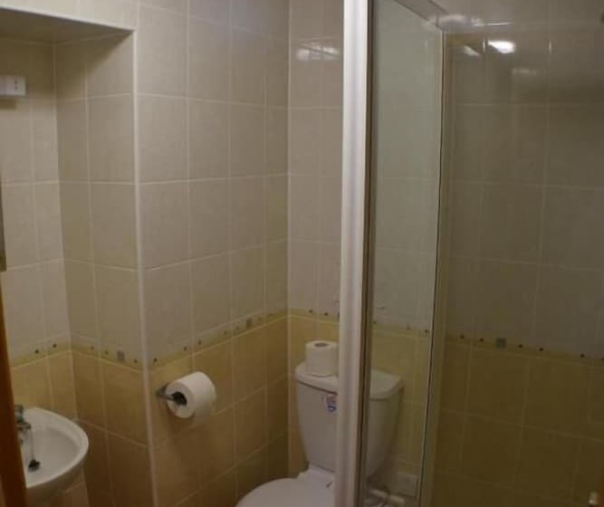 مبيت وإفطار The Angel Inn