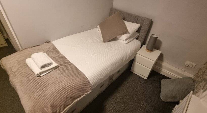 مبيت وإفطار The Angel Inn