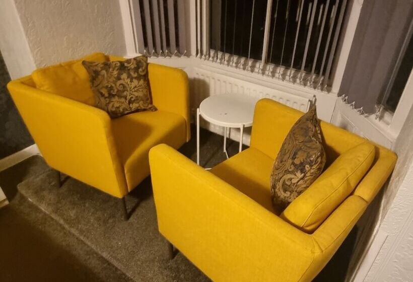 مبيت وإفطار The Angel Inn