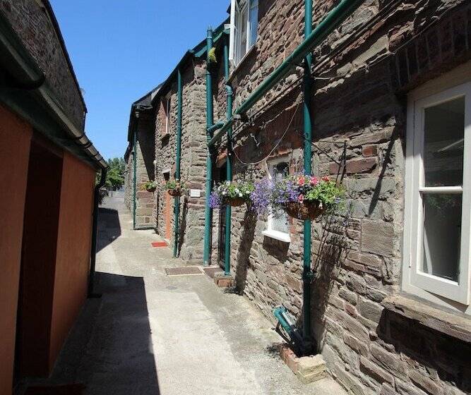 住宿加早餐  The Beacons Guest House