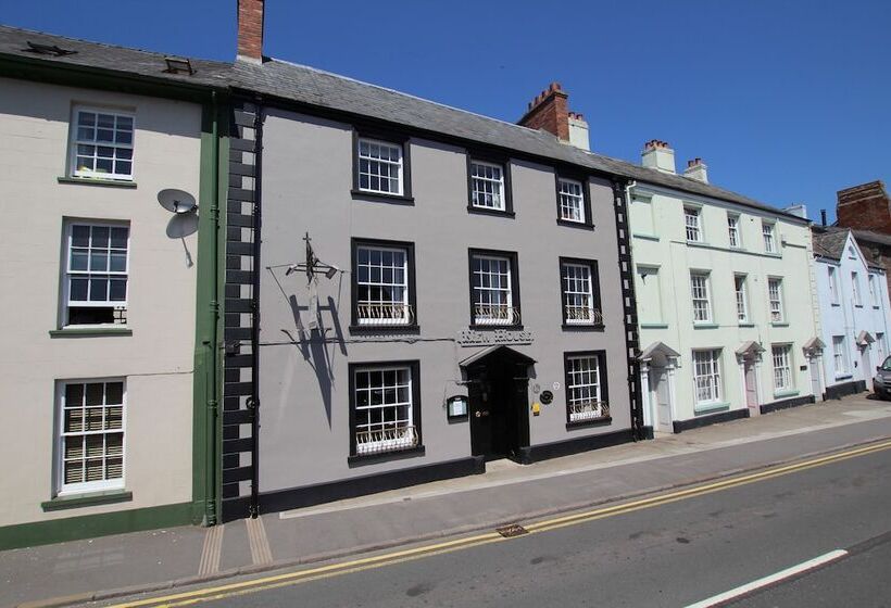 住宿加早餐  The Beacons Guest House