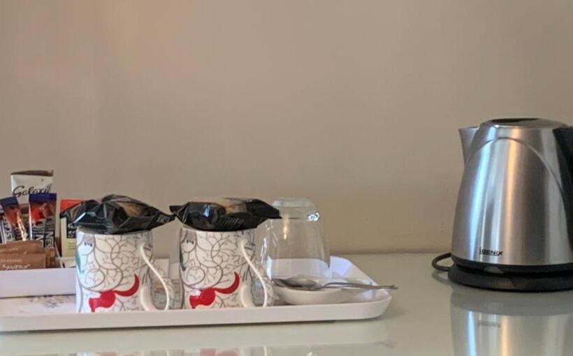 The Coast Yard B & B Chalet