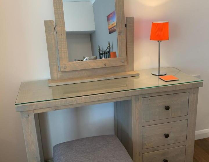 The Coast Yard B & B Chalet