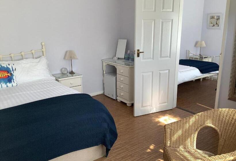 The Coast Yard B & B Chalet