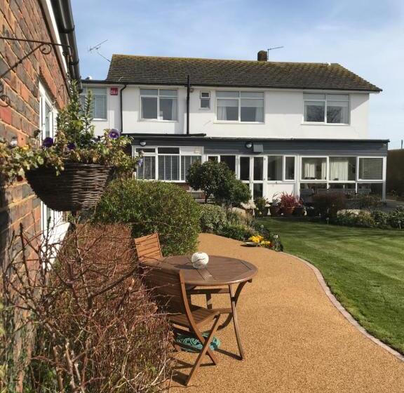 The Coast Yard B & B Chalet