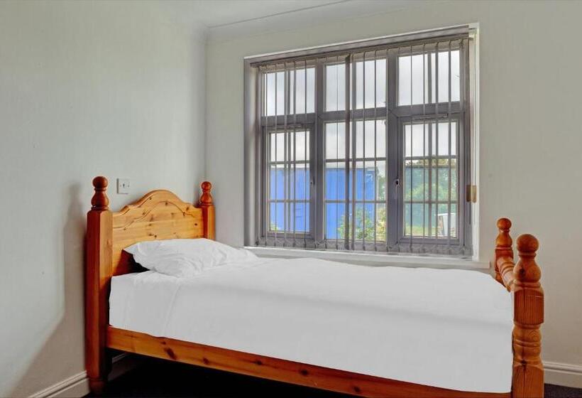 住宿加早餐  The Gables Hotel, Birmingham Airport