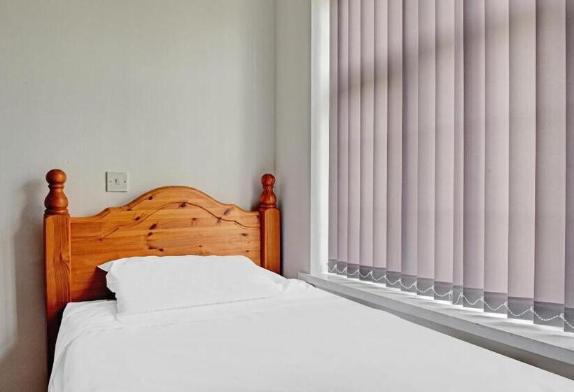 住宿加早餐  The Gables Hotel, Birmingham Airport