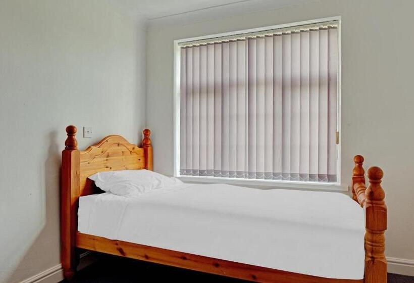 住宿加早餐  The Gables Hotel, Birmingham Airport