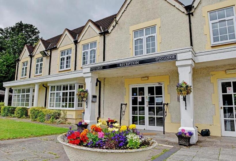 住宿加早餐  The Gables Hotel, Birmingham Airport