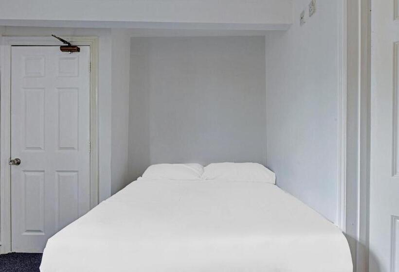 مبيت وإفطار The Gables Hotel, Birmingham Airport