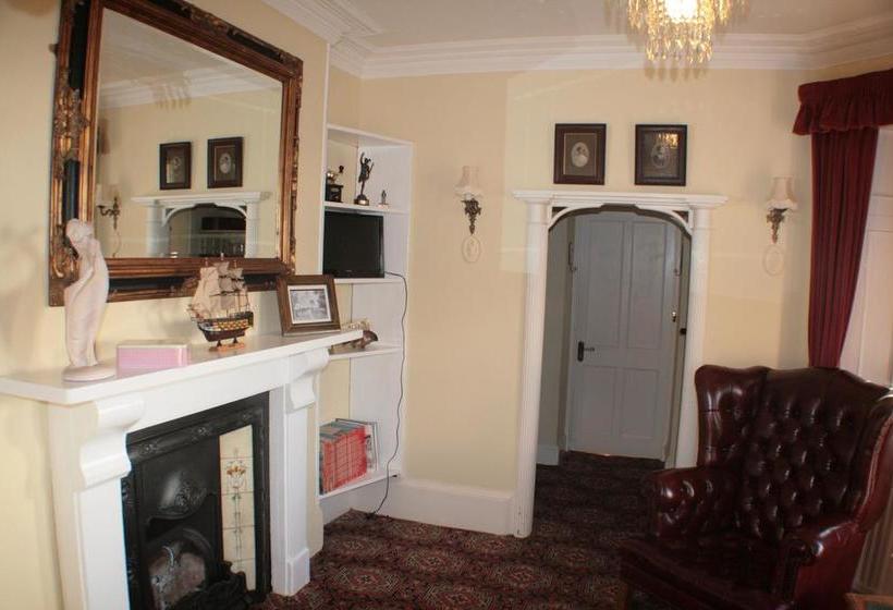 ベッドアンドブレックファースト The Minadab Cottage