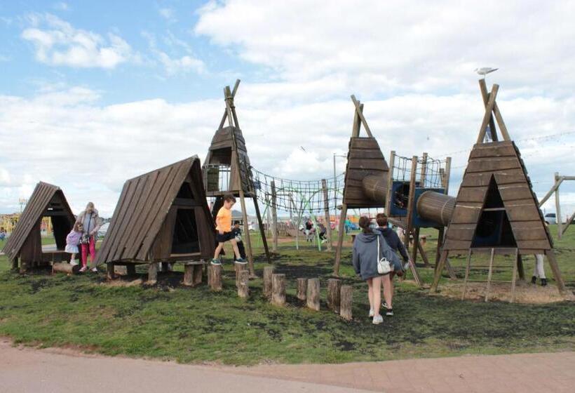 تختخواب و صبحانه The P&m Paignton Residence