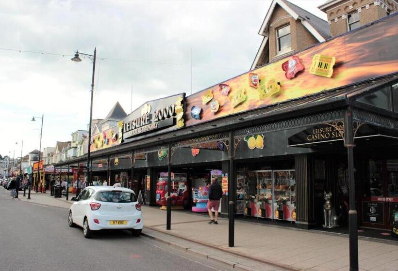 تختخواب و صبحانه The P&m Paignton Residence