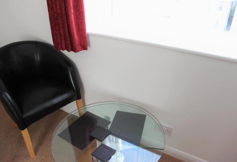 تختخواب و صبحانه The P&m Paignton Residence