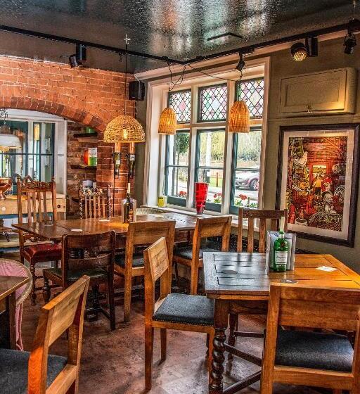 مبيت وإفطار The Swan Inn