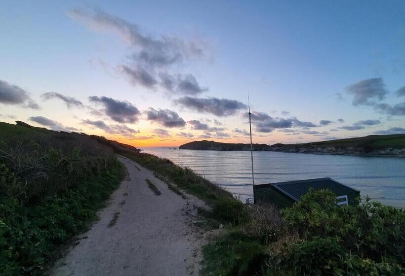 Bed and Breakfast Tregarthen   Adult Only