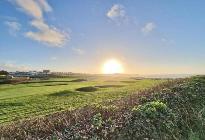 Bed and Breakfast Tregarthen   Adult Only