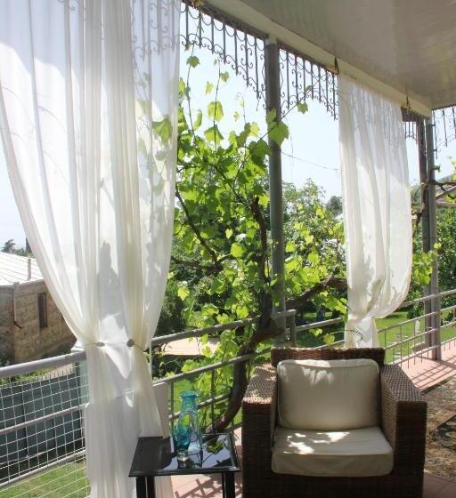 تختخواب و صبحانه Villa Kursa