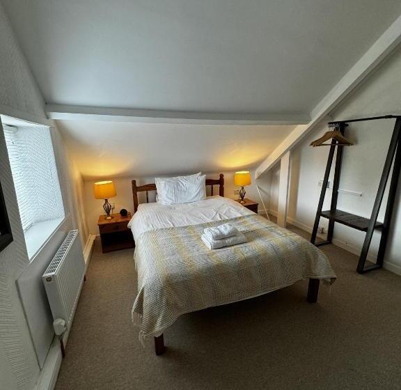 مبيت وإفطار Watermead House