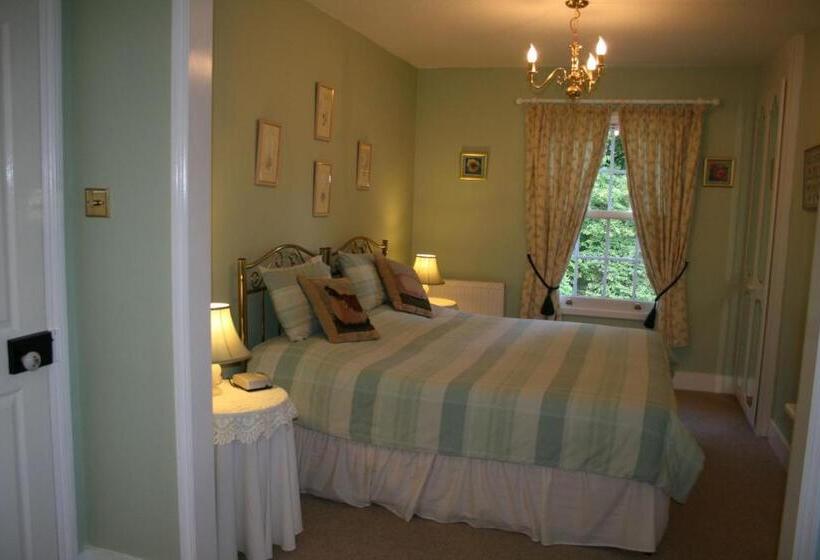 Clayhill House Bed & Breakfast